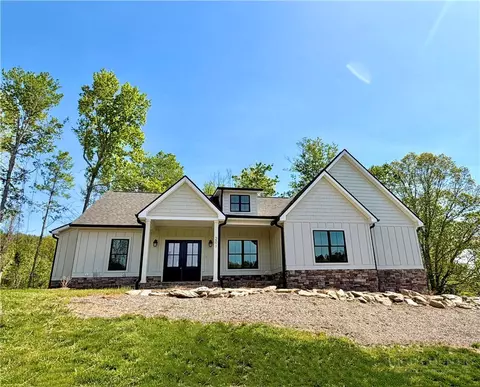 201 Whispering River Dr, Crumpler, NC 28617