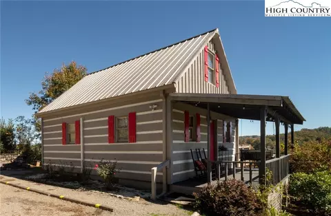 292 River Bend Hills Rd, Crumpler, NC 28617