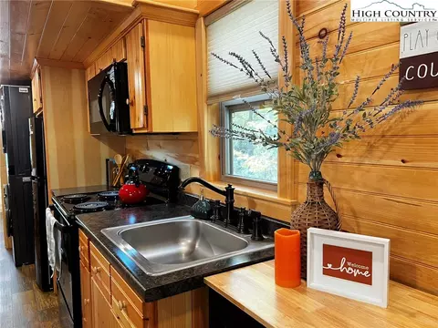 Kitchen - 267 Crowe Dr, Ennice, NC 28623 photo 2 of 3