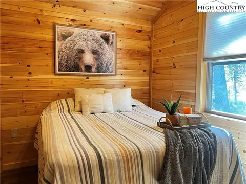 Bedroom - 267 Crowe Dr, Ennice, NC 28623 photo 1 of 4