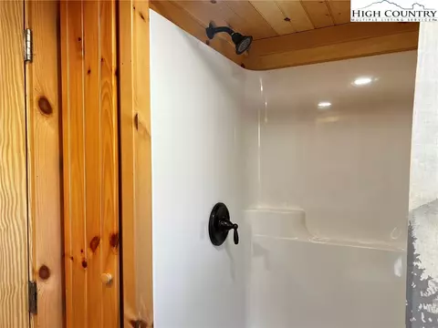 Bath - 267 Crowe Dr, Ennice, NC 28623 photo 3 of 3