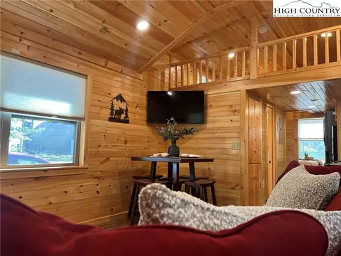Living - 267 Crowe Dr, Ennice, NC 28623 photo 2 of 3