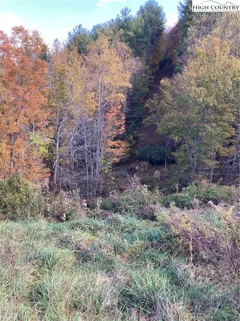 2000 U S Highway 321 Hwy, Sugar Grove, NC 28679