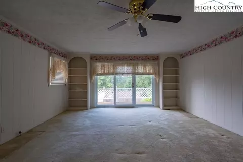 881 Queen St, Boone, NC 28607 photo 21