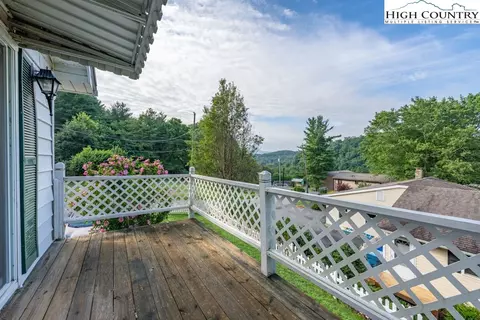 881 Queen St, Boone, NC 28607 photo 22