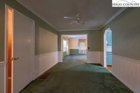 881 Queen St, Boone, NC 28607 photo 15