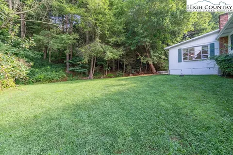 881 Queen St, Boone, NC 28607 photo 43