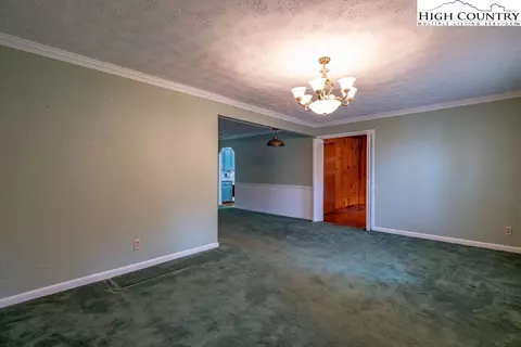 881 Queen St, Boone, NC 28607 photo 16