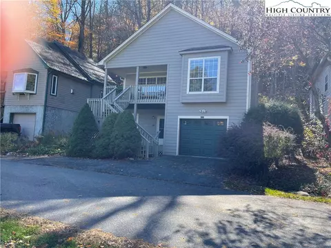 122 Trout Pond Ln, Banner Elk, NC 28604