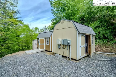 474 Ray Miller Rd # E, West Jefferson, NC 28694