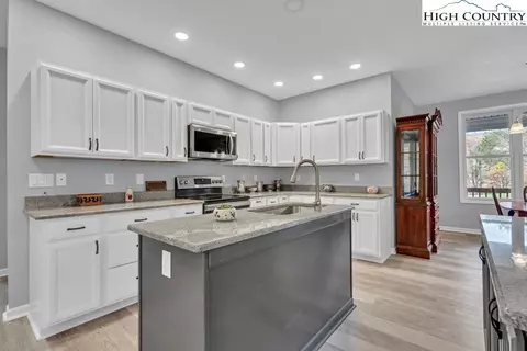 171 Beaver Trl, Vilas, NC 28692 photo 18