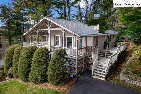 119 Hemlock Ln, Blowing Rock, NC 28605