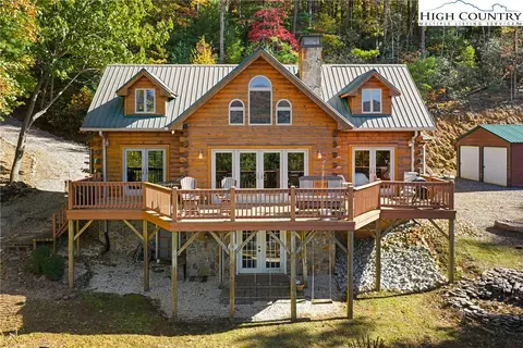 228 Abbey Rd, Mcgrady, NC 28649