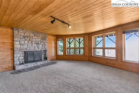 657 Skiview Rd, Seven Devils, NC 28604 photo 44