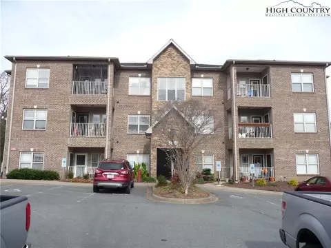 186 Cecil Miller Rd #202, Boone, NC 28607