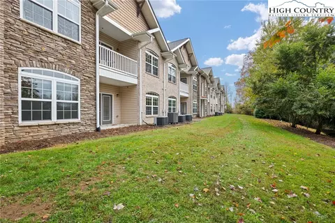 247 Eli Hartley Dr #111, Boone, NC 28607 photo 2