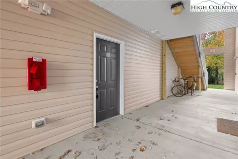 247 Eli Hartley Dr #111, Boone, NC 28607 photo 4