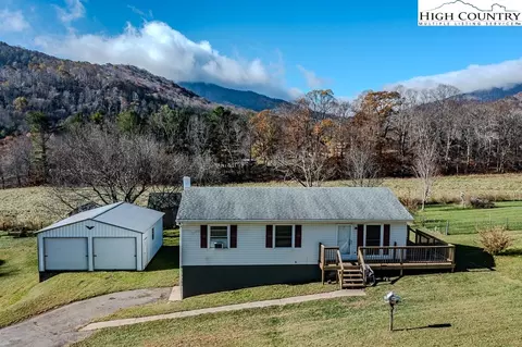 309 Buffalo Meadows Rd, West Jefferson, NC 28694