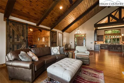 Living - 550 Big Sky Rd, Ferguson, NC 28624 photo 3 of 5