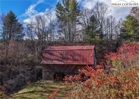 203 Farthing Ln, Vilas, NC 28692 photo 27