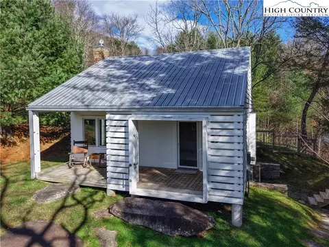 203 Farthing Ln, Vilas, NC 28692 photo 25