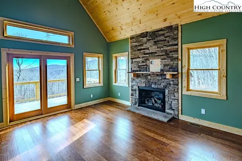 Living - 111 Village Cluster Rd, Beech Mountain, NC 28604 photo 1 of 1
