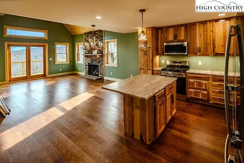 Kitchen - 111 Village Cluster Rd, Beech Mountain, NC 28604 photo 6 of 7