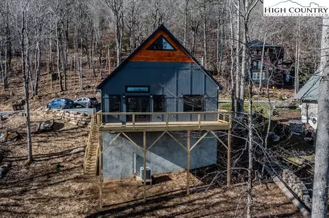 Exterior - 111 Village Cluster Rd, Beech Mountain, NC 28604 photo 7 of 7