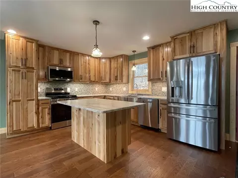 Kitchen - 111 Village Cluster Rd, Beech Mountain, NC 28604 photo 7 of 7