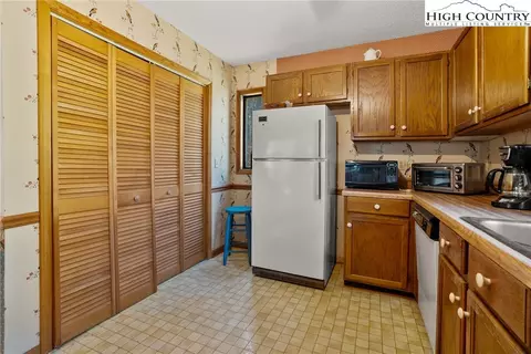 191 Herbs Hollow Rd, Boone, NC 28607 photo 10