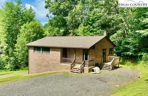 1661 Bare Creek Rd, Jefferson, NC 28640