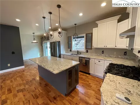 Kitchen - 301 Crossmor Dr, Todd, NC 28684 photo 3 of 6