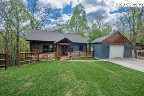 205 Vixen Ln, Blowing Rock, NC 28605