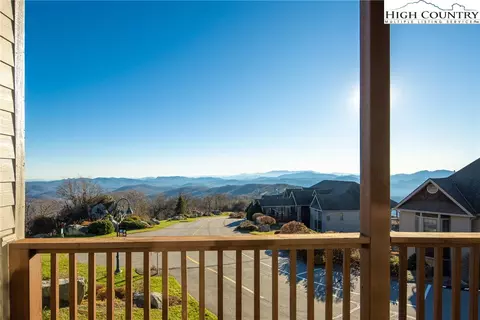 Exterior - 166 Trails End #34D, Sugar Mountain, NC 28604 photo 3 of 8