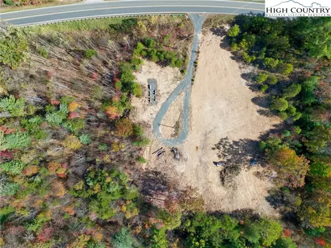 12549 N Nc 16 Hwy, Millers Creek, NC 28651