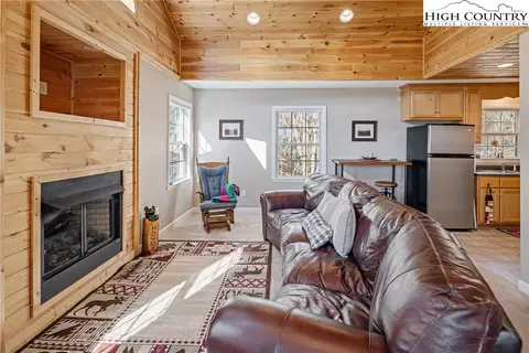130 Alexander Dr, Boone, NC 28607 photo 5
