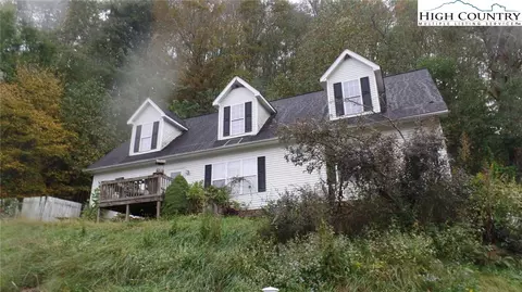 1073 Ed Little Rd, Warrensville, NC 28693