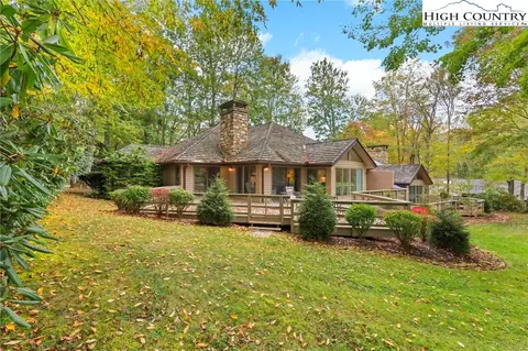 870 Clubhouse Dr #A1, Banner Elk, NC 28604