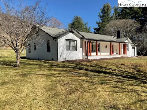 4560 Nc Highway 18 Hwy, Sparta, NC 28675
