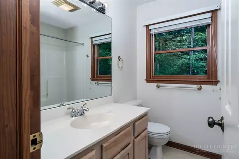 Bath - 1012 Northridge Dr, Boone, NC 28607 photo 4 of 4