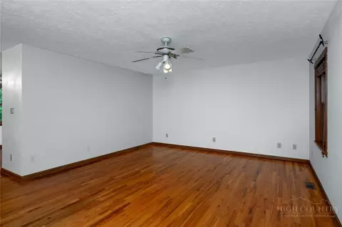 Living - 1012 Northridge Dr, Boone, NC 28607 photo 2 of 6