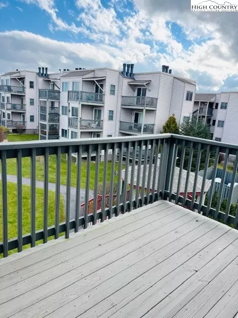 301 Pinnacle Inn Rd #4301, Beech Mountain, NC 28604