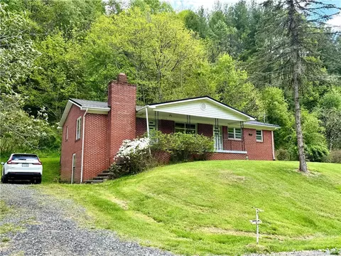 2510 Rich Hill Rd, Creston, NC 28615