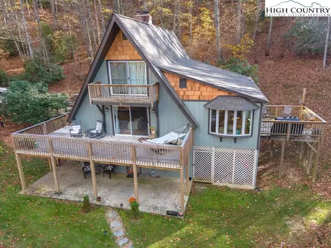 864 Trojan Horse Cir, Fleetwood, NC 28626