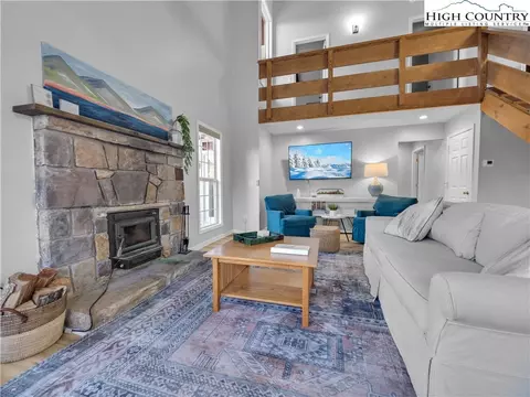 Living - 104 Skiway Ln, Beech Mountain, NC 28604 photo 1 of 7