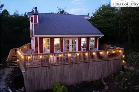Exterior - 104 Skiway Ln, Beech Mountain, NC 28604 photo 1 of 7