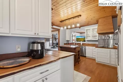 Kitchen - 205 Timber Lakes Dr, Todd, NC 28684 photo 2 of 3