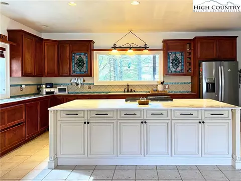 Kitchen - 56 Buttons Ln, Sparta, NC 28675 photo 5 of 6