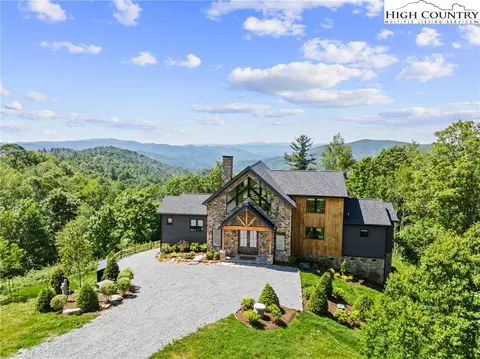 70 Fernwood Trl, Elk Park, NC 28622