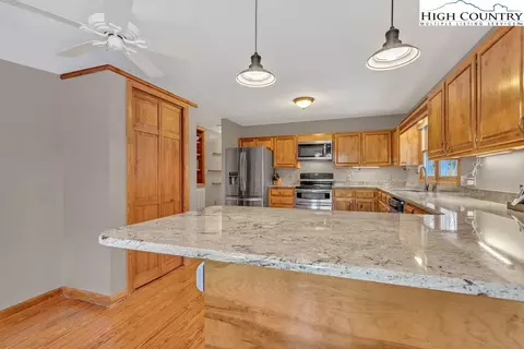 472 Virgils Ln, Boone, NC 28607 photo 18